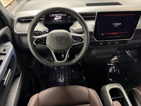 New 2025 Volkswagen ID. Buzz Pro S RWD image 13