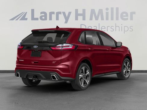 Used 2019 Ford Edge ST w/ Equipment Group 401A AWD/4WD image 2