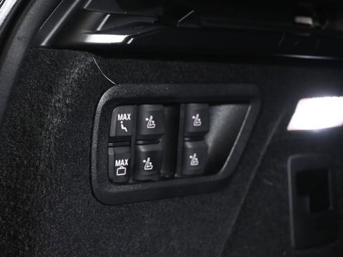 Certified 2024 BMW X7 xDrive40i w/ M Sport Package image 37