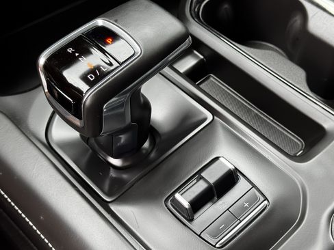 Used 2024 GMC Sierra 1500 AT4X AWD/4WD image 21