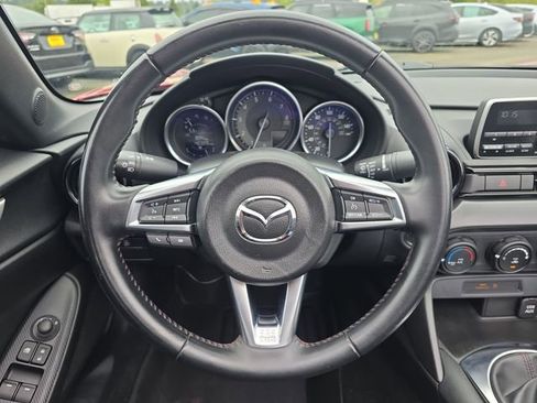 Used 2016 MAZDA MX-5 Miata Sport RWD image 18