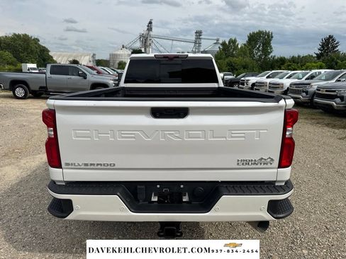 Used 2022 Chevrolet Silverado 3500 High Country w/ Z71 Off-Road Package AWD/4WD image 4