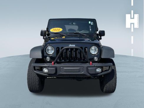 Used 2016 Jeep Wrangler Unlimited Rubicon AWD/4WD image 2
