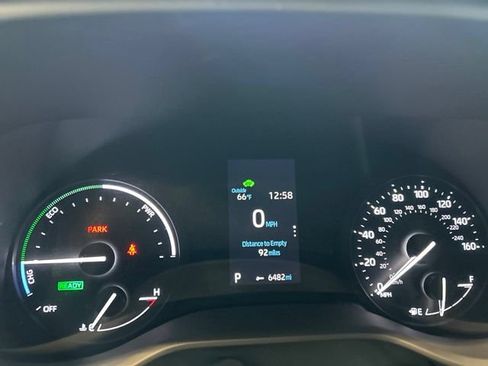 Used 2023 Toyota Sienna XSE w/ XSE Plus Package AWD/4WD image 12