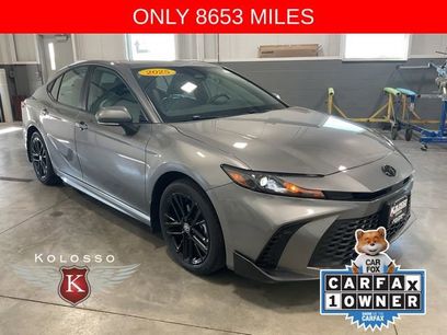 Used 2025 Toyota Camry SE w/ Convenience Package