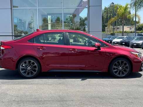 Certified 2023 Toyota Corolla SE FWD image 4