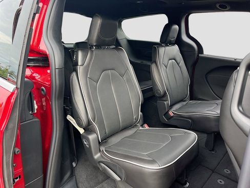 New 2027 Chrysler Pacifica Touring Plus FWD image 29