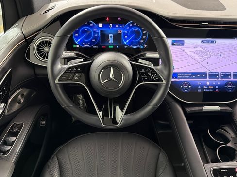 Used 2024 Mercedes-Benz EQS 450+ SUV image 13
