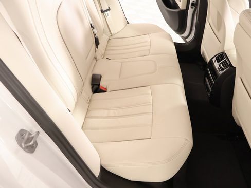 Certified 2023 BMW 530i xDrive w/ Premium Package image 15