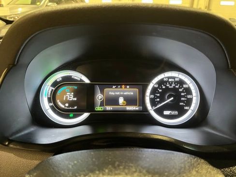 Used 2018 Kia Niro EX image 25