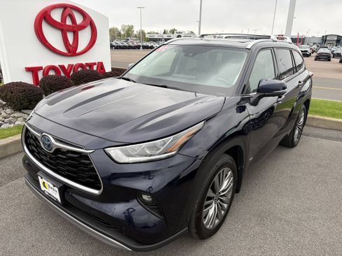 Used 2022 Toyota Highlander Platinum AWD/4WD image 10