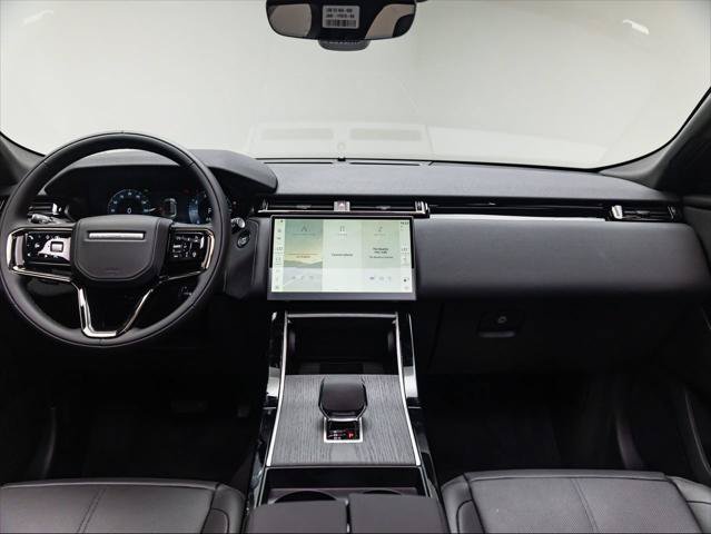 New 2026 Land Rover Range Rover Velar S AWD/4WD image 30