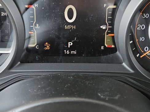 New 2026 Jeep Gladiator Willys AWD/4WD image 21