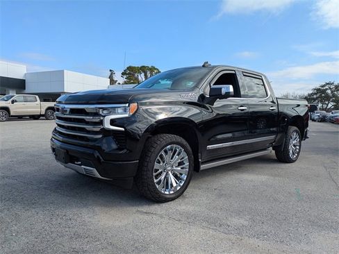 Used 2023 Chevrolet Silverado 1500 High Country w/ High Country Premium Package image 7