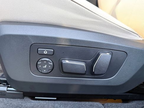 Used 2025 BMW X3 xDrive30i w/ M Sport Package image 33