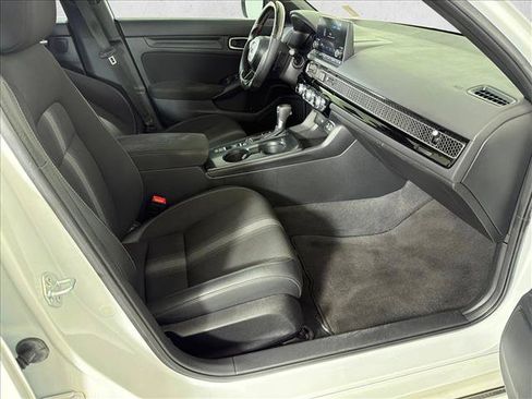 Used 2022 Honda Civic Sport image 13