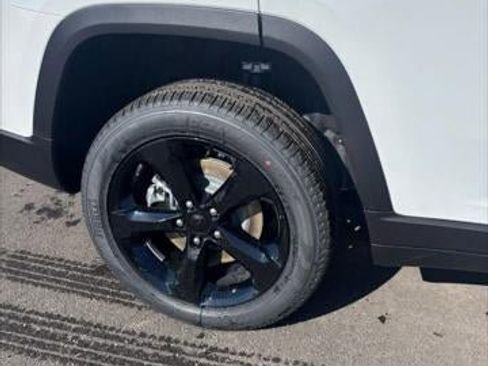 New 2026 Jeep Grand Cherokee L Limited image 50