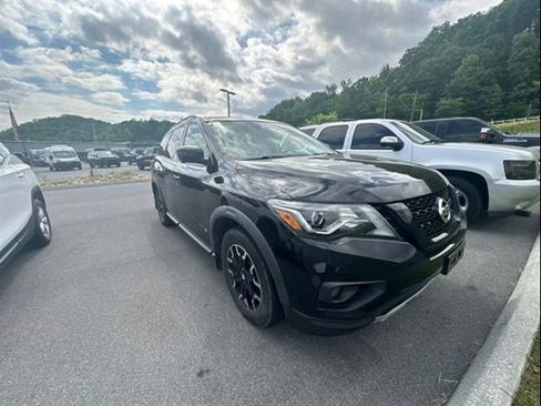 Used 2019 Nissan Pathfinder SL AWD/4WD image 10