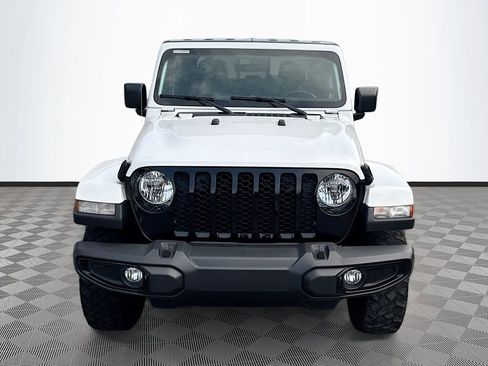 Used 2022 Jeep Gladiator Sport AWD/4WD image 2