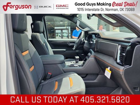 New 2026 GMC Sierra 1500 AT4 w/ AT4 Premium Package AWD/4WD image 39