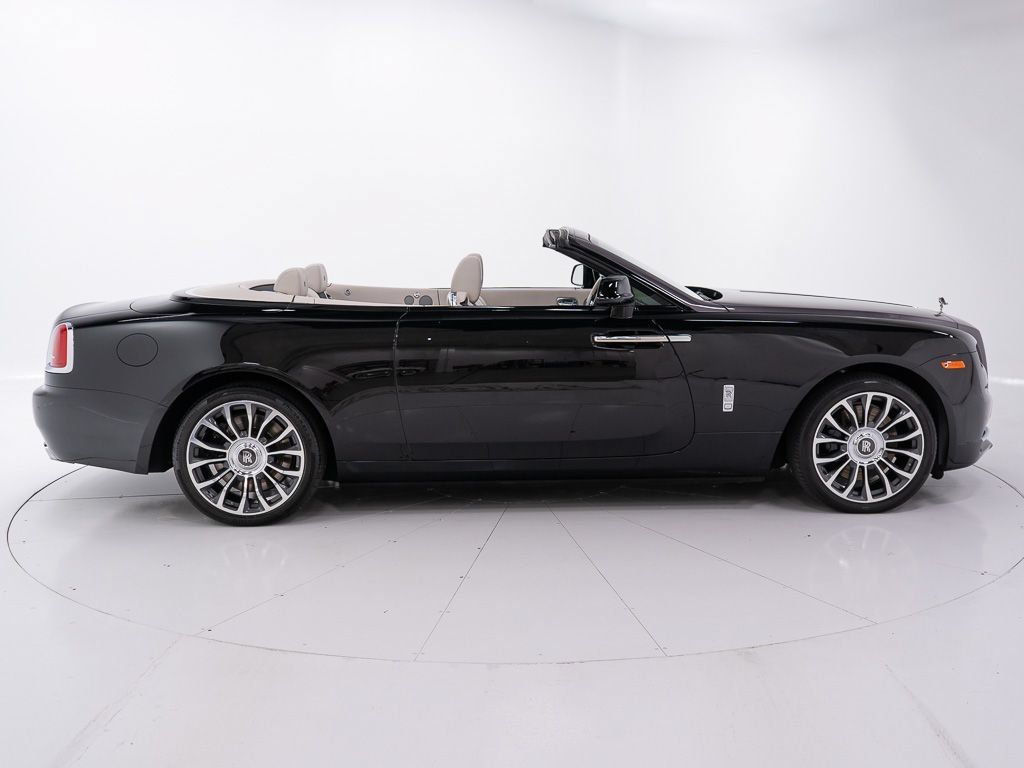 Certified 2018 Rolls-Royce Dawn RWD image 6
