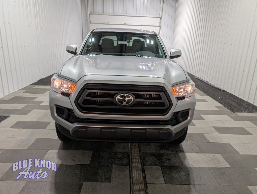Used 2023 Toyota Tacoma SR AWD/4WD image 7