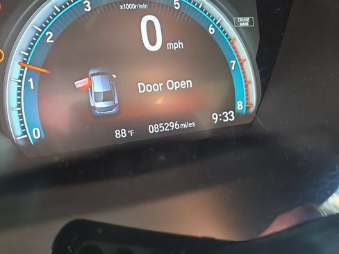 Used 2018 Honda Civic EX-L image 13