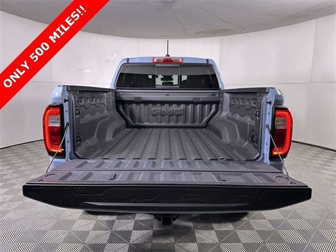 Used 2025 GMC Canyon Denali image 27
