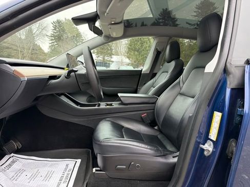 Used 2021 Tesla Model Y Long Range image 11