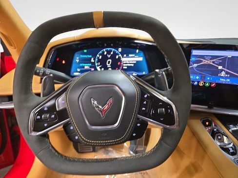 Used 2020 Chevrolet Corvette Stingray Premium Conv w/ 3LT Preferred Equipment Group RWD image 20