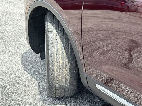 Used 2022 Lincoln Nautilus FWD image 40