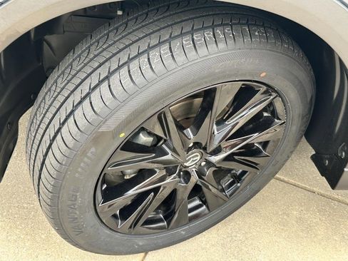 Used 2023 MAZDA CX-5 Carbon Edition image 25