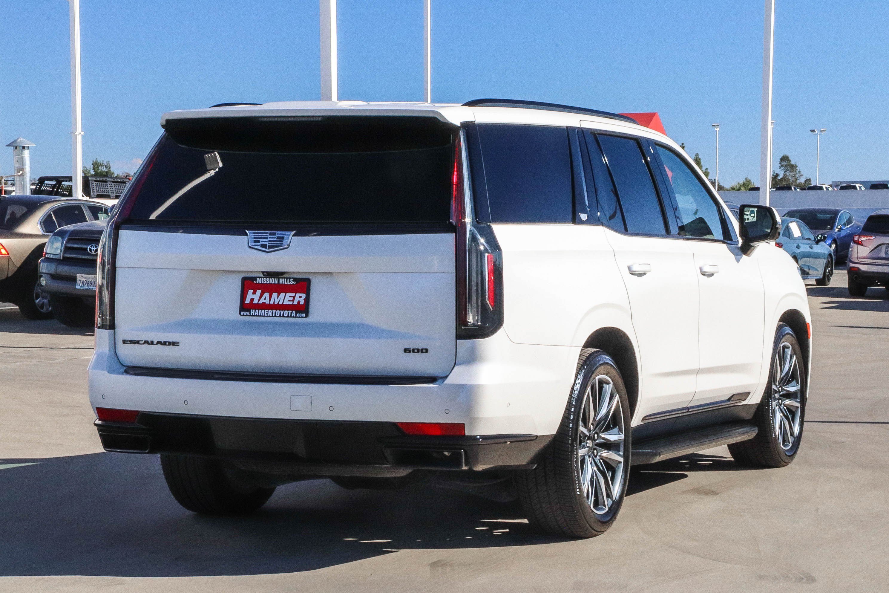 Used 2022 Cadillac Escalade Sport Platinum AWD/4WD image 7