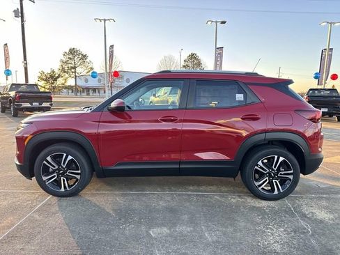 New 2026 Chevrolet TrailBlazer LT w/ Convenience Package FWD image 6