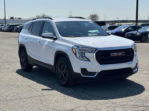 Certified 2023 GMC Terrain SLE w/ Driver Convenience Package image 7