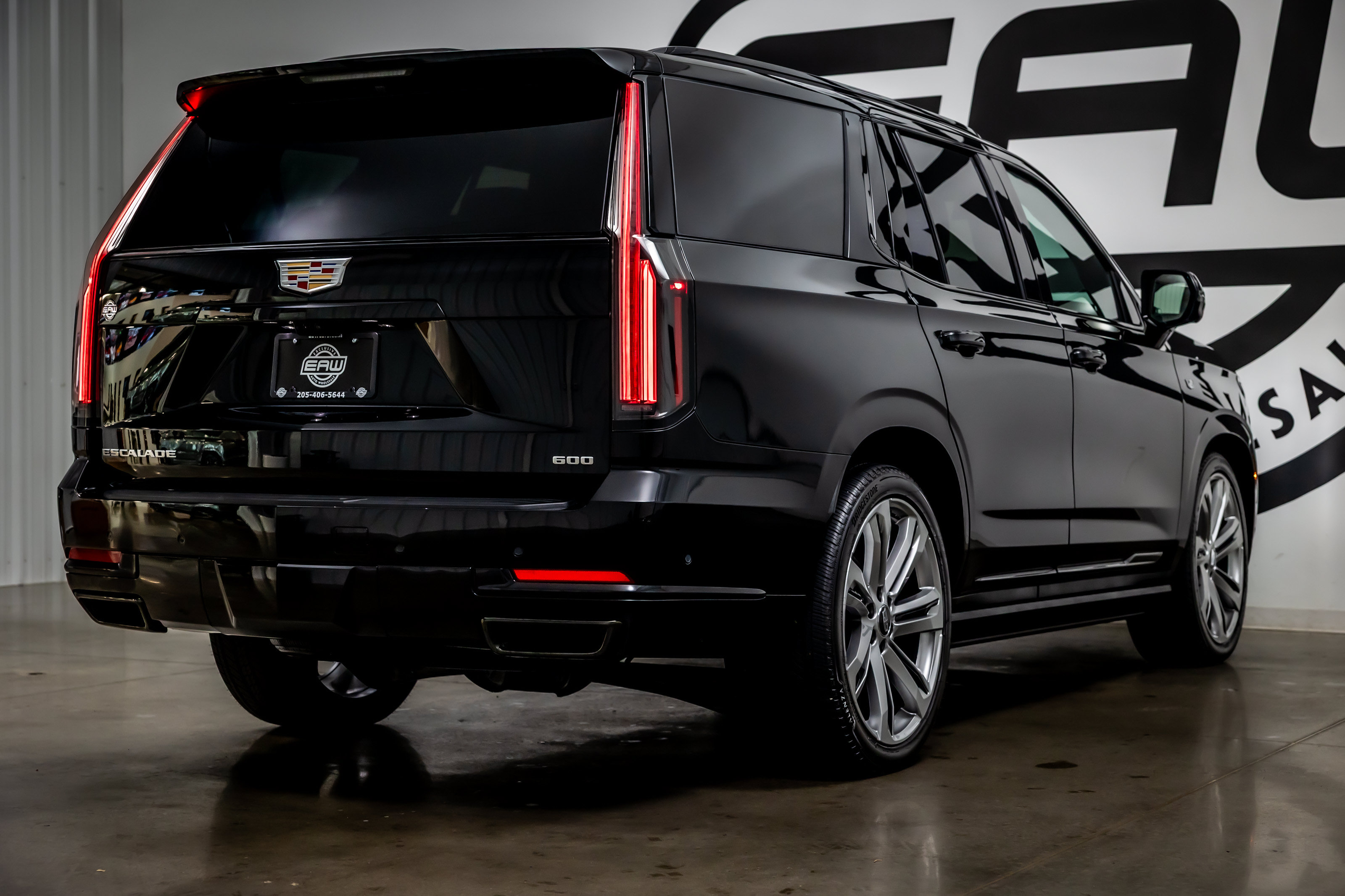 Used 2026 Cadillac Escalade Platinum Sport AWD/4WD image 36