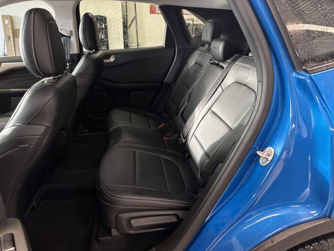 Used 2021 Ford Escape SEL image 5