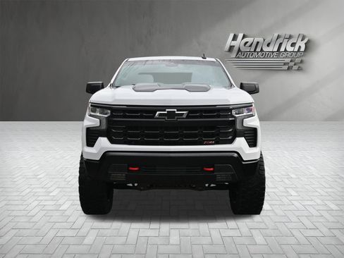 Used 2022 Chevrolet Silverado 1500 LT Trail Boss w/ Protection Package AWD/4WD image 3