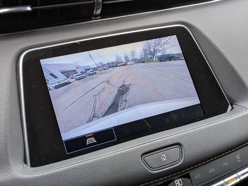 Used 2023 Cadillac XT4 Sport w/ Cold Weather Package AWD/4WD image 5