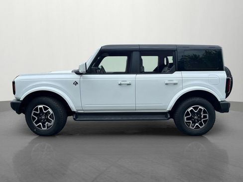 Certified 2025 Ford Bronco Outer Banks AWD/4WD image 5