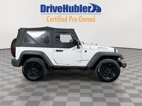 Used 2017 Jeep Wrangler Sport image 9