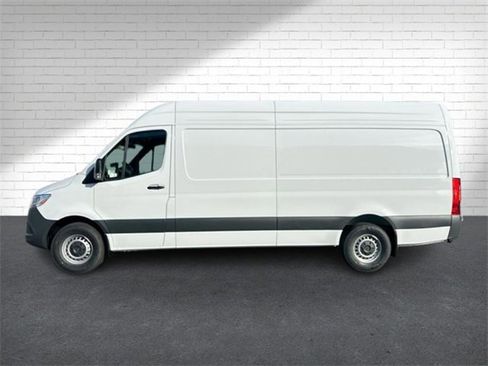 New 2025 Mercedes-Benz Sprinter 2500 image 6