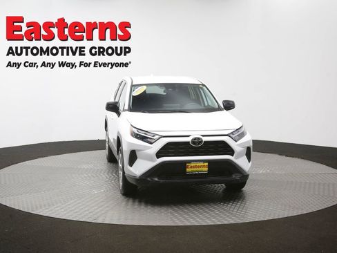 Used 2024 Toyota RAV4 LE AWD/4WD image 50