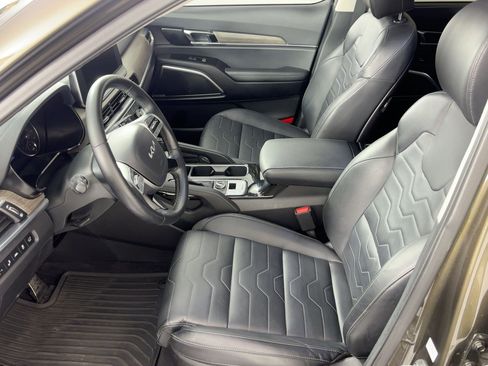 Used 2022 Kia Telluride SX w/ SX Prestige Package image 5