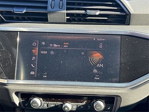 Used 2021 Audi Q3 2.0T Premium Plus w/ Premium Plus Package image 17