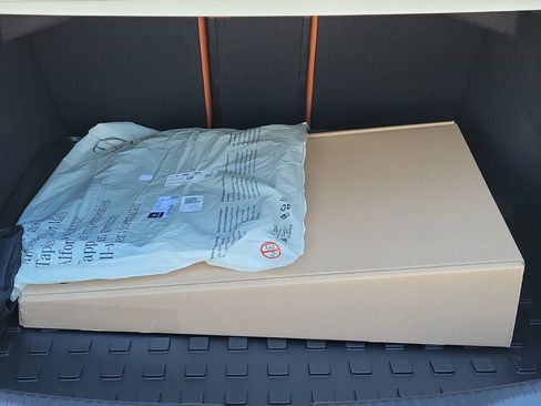 New 2026 Mercedes-Benz C 300 Sedan image 8