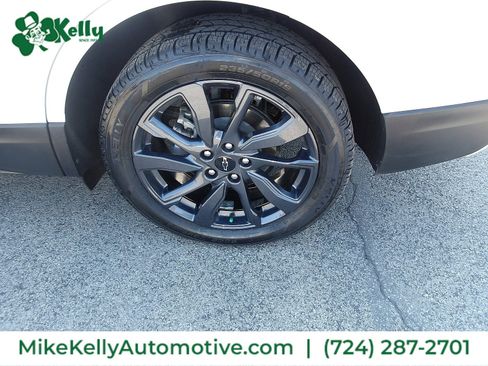 Certified 2023 Chevrolet Equinox RS w/ LPO, Floor Liner Package image 23