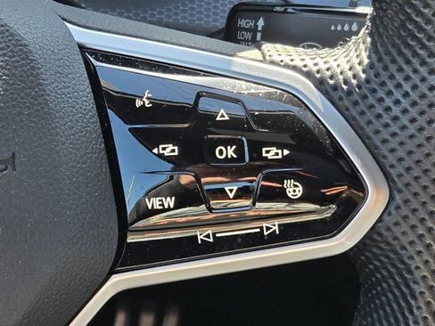 Certified 2022 Volkswagen GTI SE FWD image 25