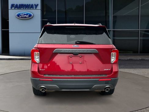 Used 2022 Ford Explorer XLT w/ Equipment Group 202A AWD/4WD image 6