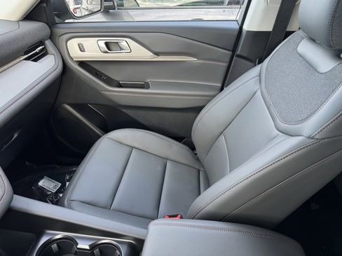 New 2026 Ford Explorer Active w/ Active Comfort Package image 21